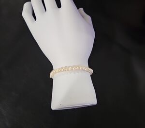 Elegant Cream Beaded Bracelet